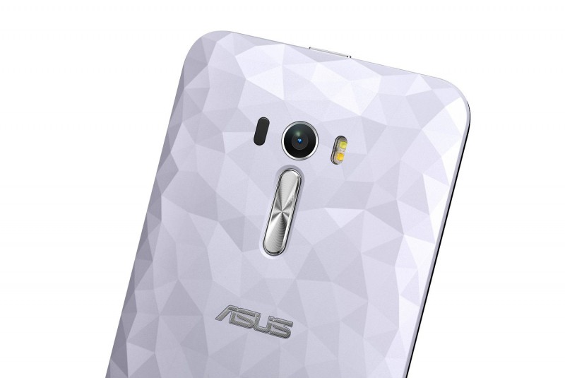 ZenFone Selfie White rear cover Illusion Polygon