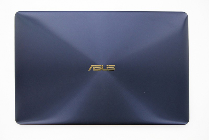Asus Zenbook Duo  14-inch Full HD screen