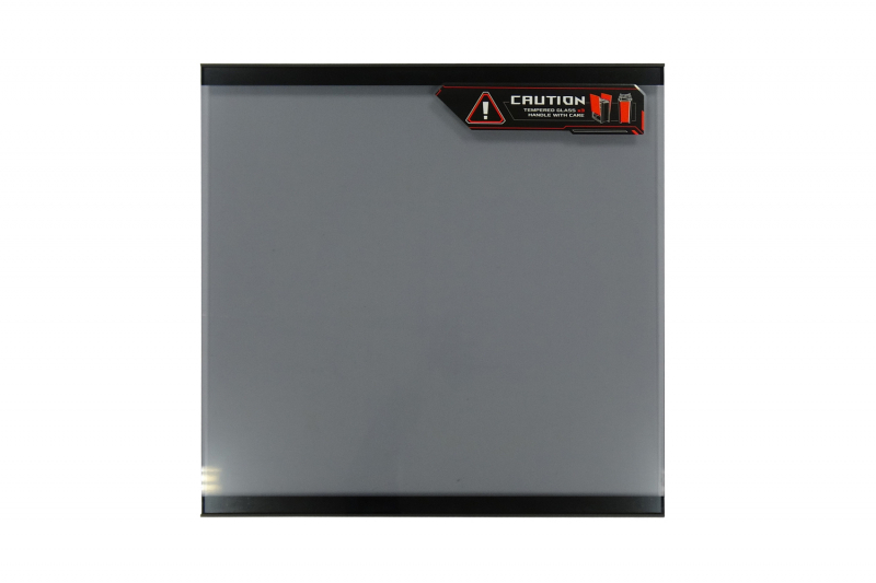 Asus ROG Strix Helios left side panel