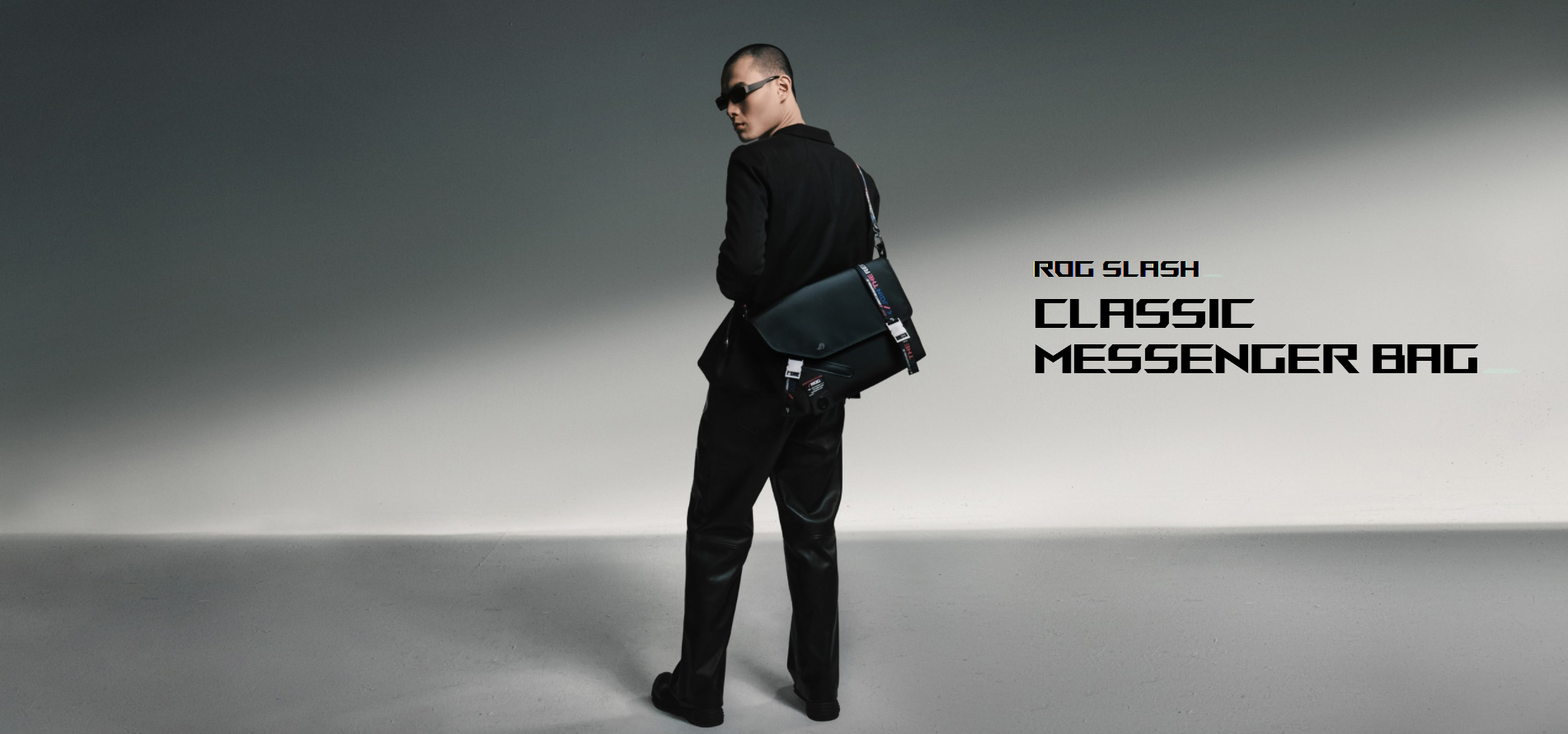ROG Slash BC3500 Classic Messenger Bag