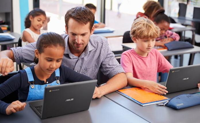 students using chromebook