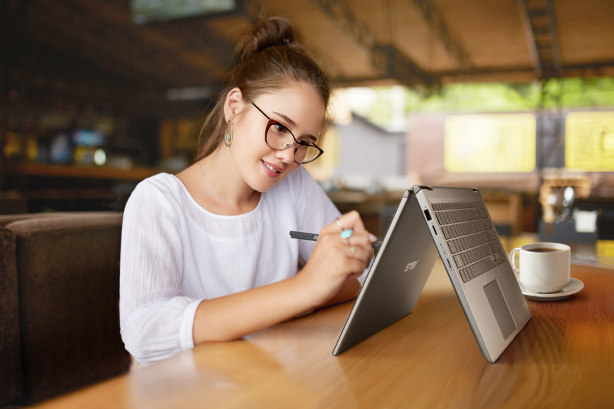 Asus Zenbook with stylus